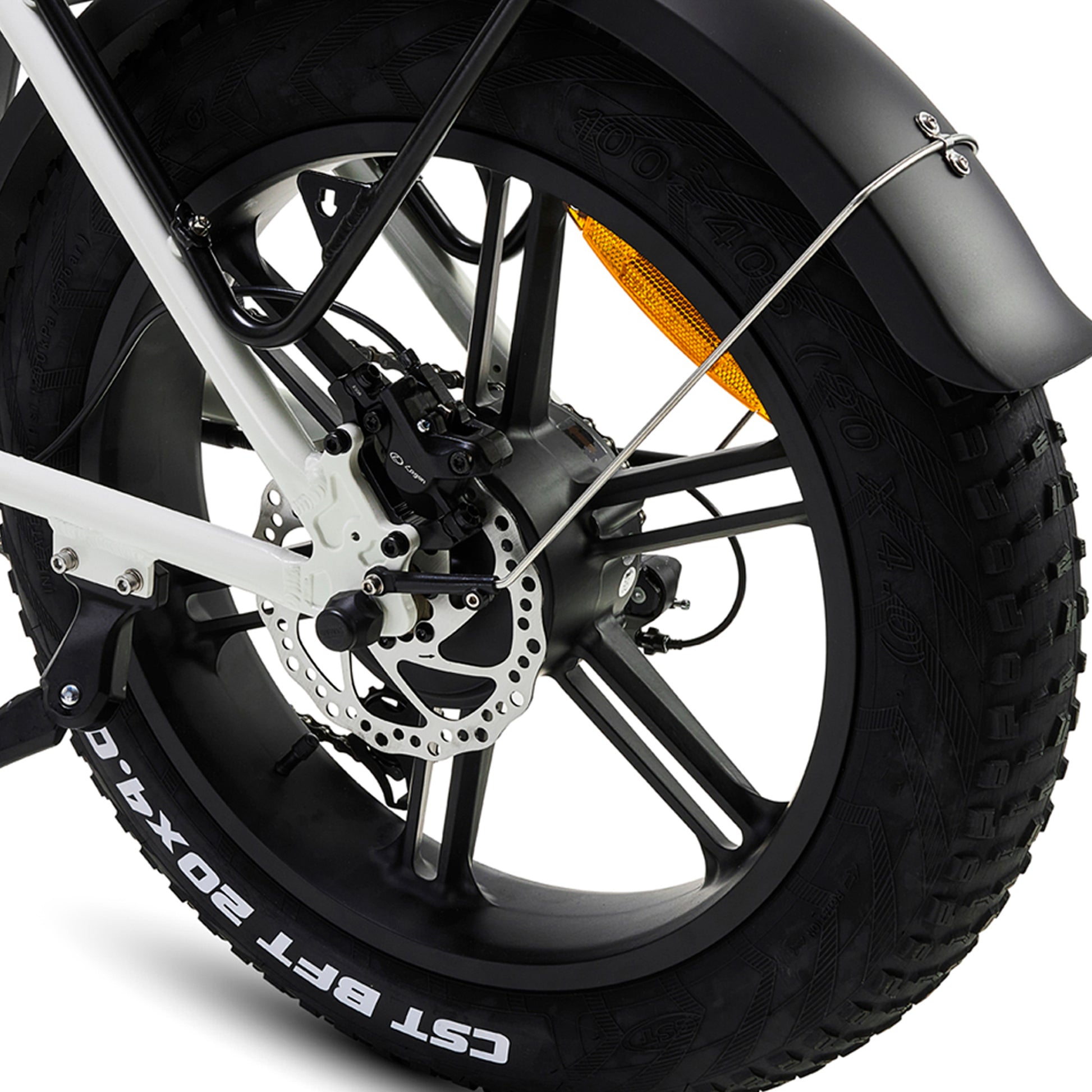 Hygge Vester Step Electric Bike Heron White Back Tyre