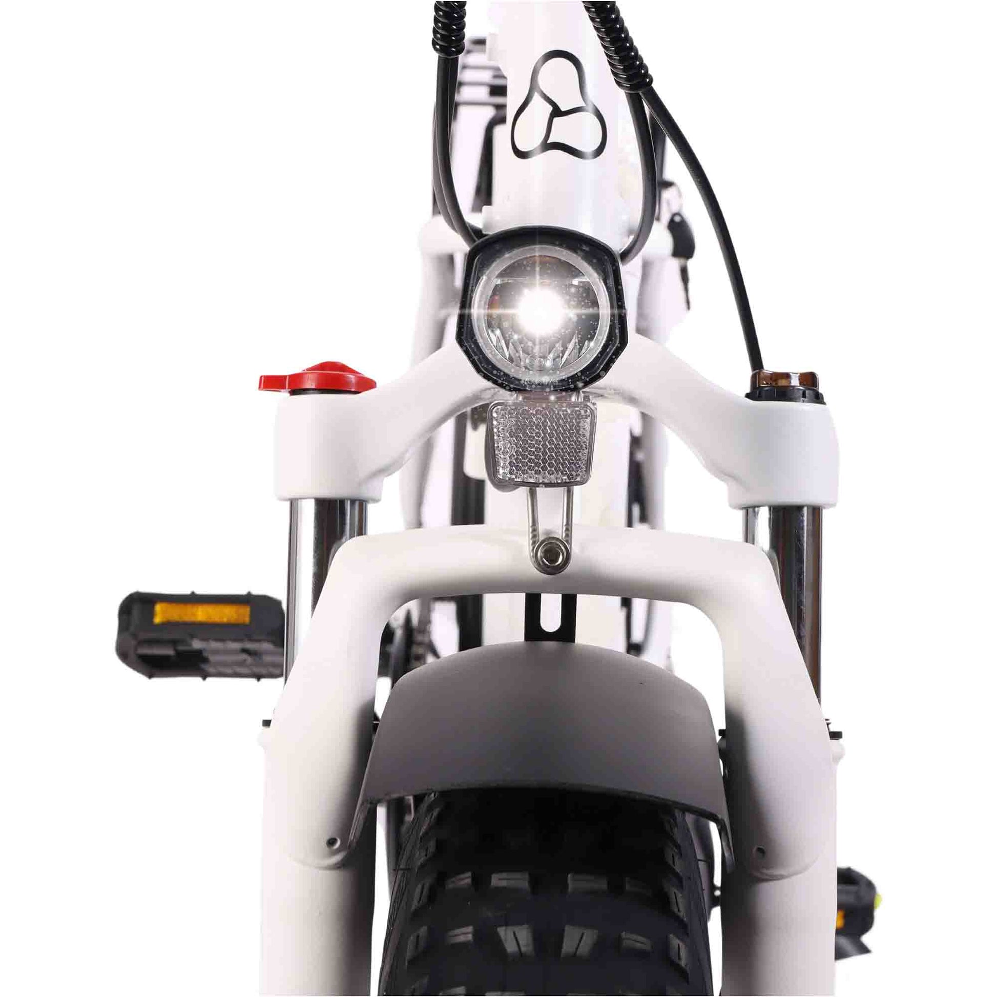 Hygge Vester Electric Bike Heron White Front Light View