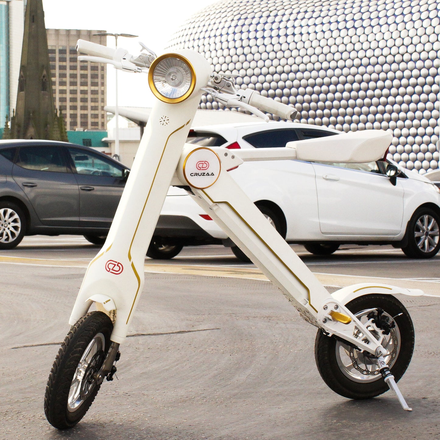 Cruzaa E-Scooter Pro Racing White Electric Scooter Parked
