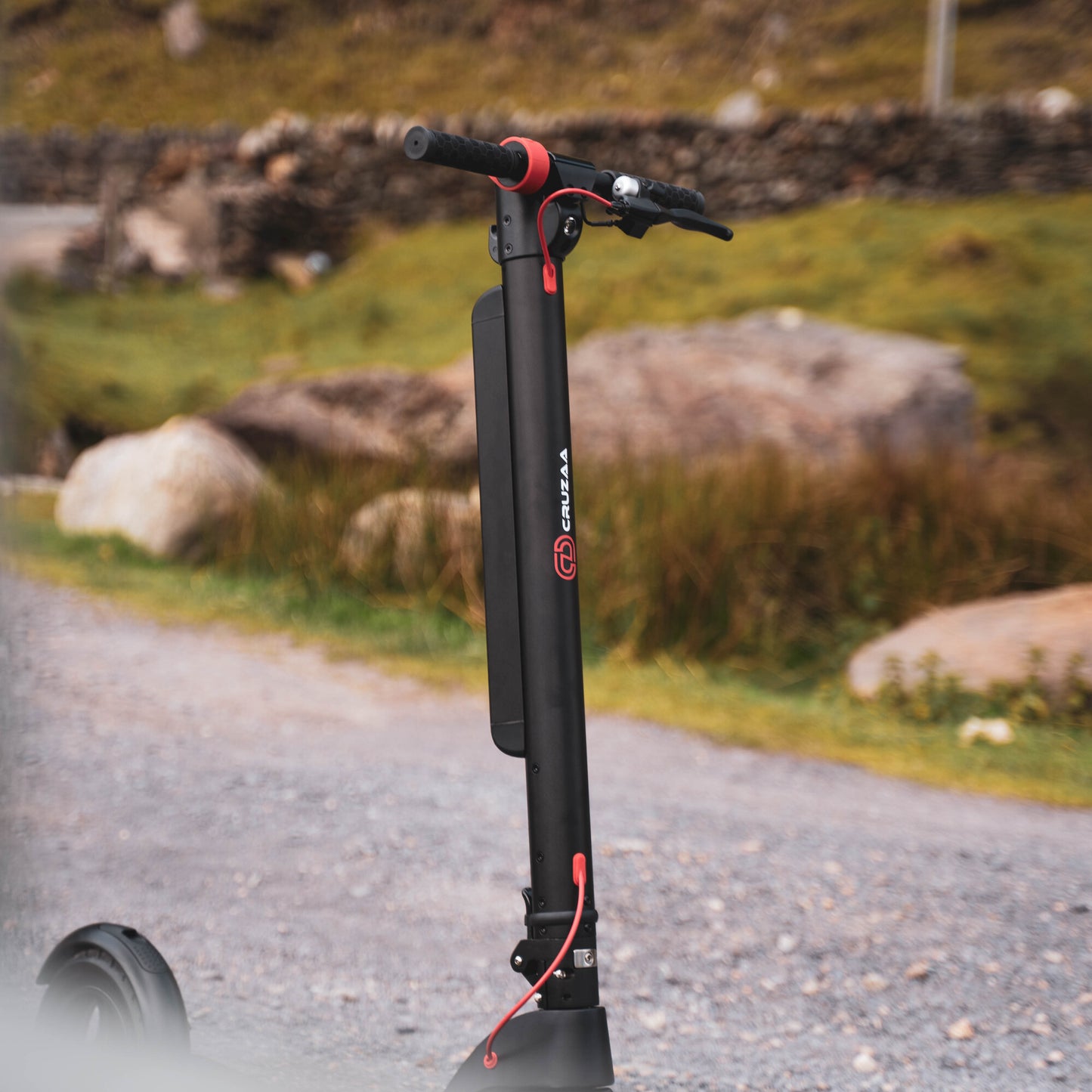 Cruzaa Commuta Electric Scooter 45km Range Foldable Nature 1