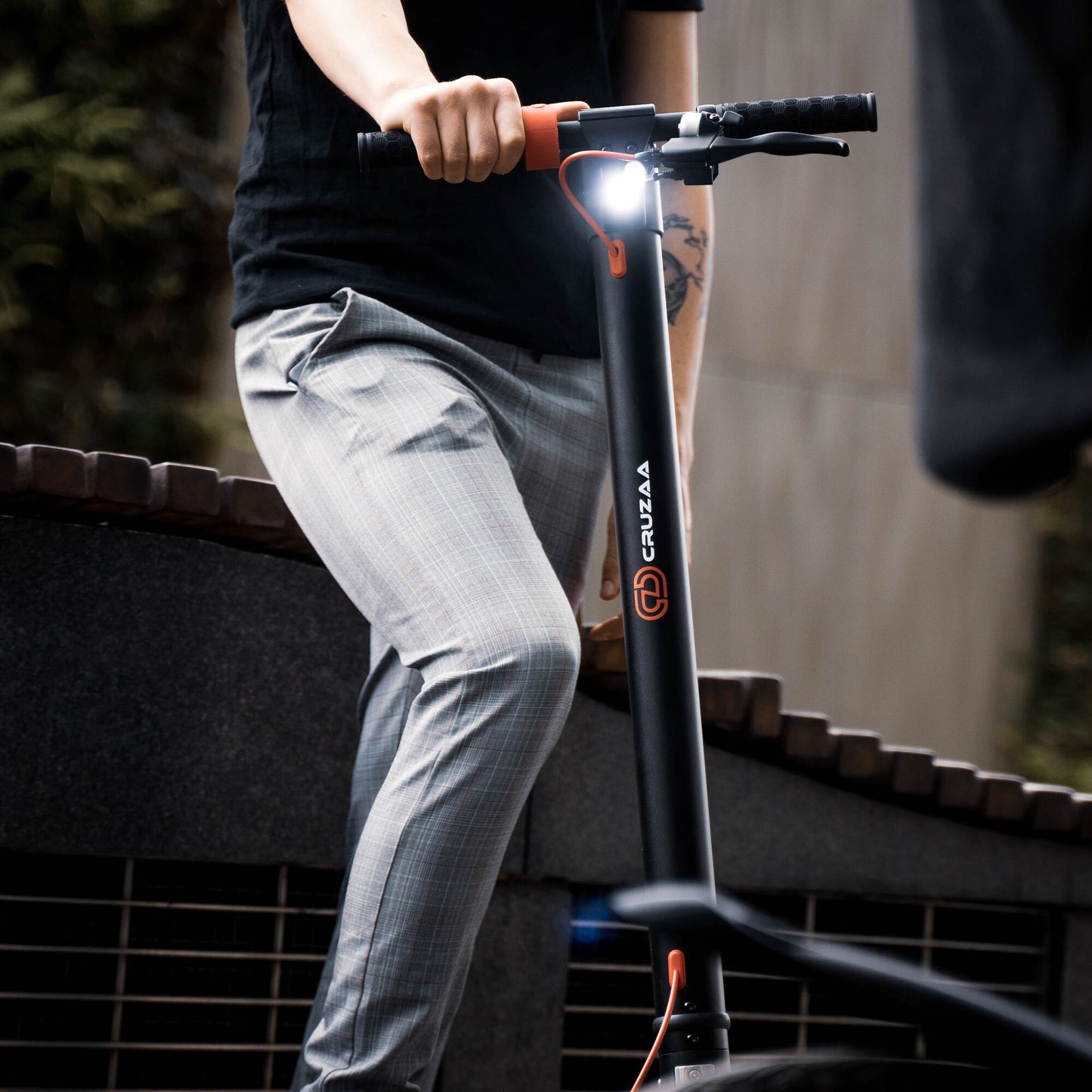 Cruzaa Commuta Electric Scooter 45km Range Foldable Light On