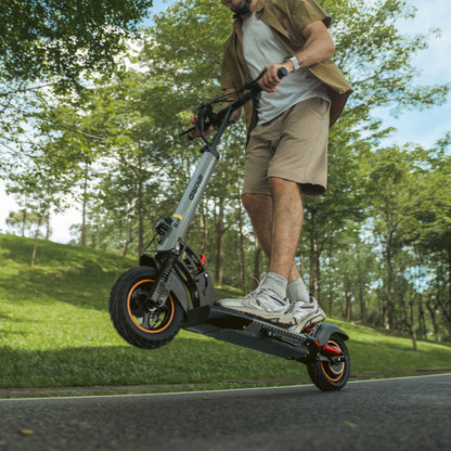 iENYRID A1 Electric Scooter For Adults With 800W Motor & 28 Mph Speed