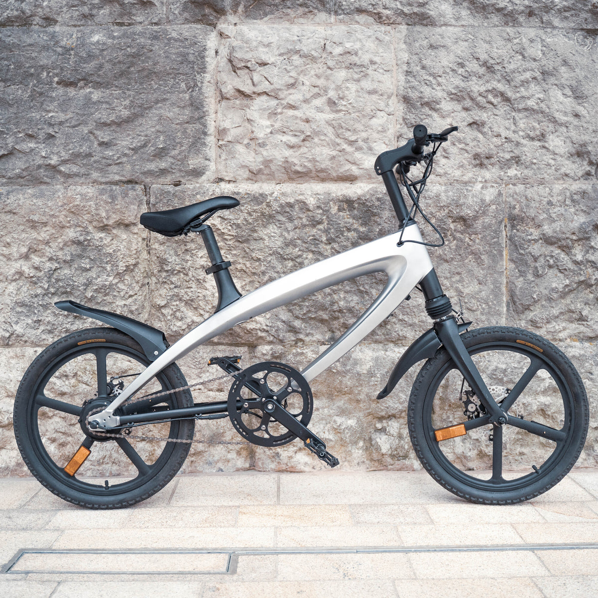 Cruzaa Carbon Black Electric Bike Full 